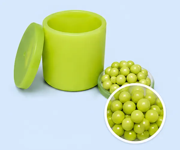 Polyurethane grinding jar and grinding ball