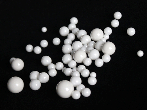 Zirconia grinding ball