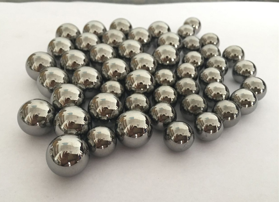Carbide grinding balls